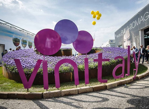 VINITALY 2023: CAMPAGNA INCOMING SENZA PRECEDENTI.  OLTRE 1000 TOP BUYER DA 68 PAESI, +43% SUL 2022.