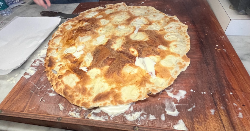 Focaccia di Recco: Focaccia in Piazzetta.