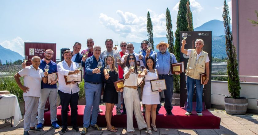 The WineHunter Award 2024: pubblicata la guida che premia le eccellenze enogastronomiche selezionate dalle 14 commissioni dirette da Helmuth Köcher. 