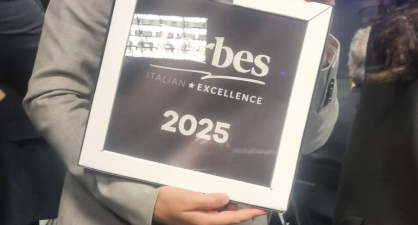 Vinitaly 2025, Andrea Pala premiato come Best Under 40 del vino italiano: riconoscimento da Forbes Italia e ISMEA per il talento enologico sardo