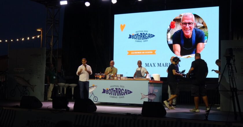 BOTTARGA E VERNACCIA, ALCHIMIA VINCENTE AL FESTIVAL DELLA BOTTARGA DI CABRAS CON GLI CHEF OLDANI E MARIOLA